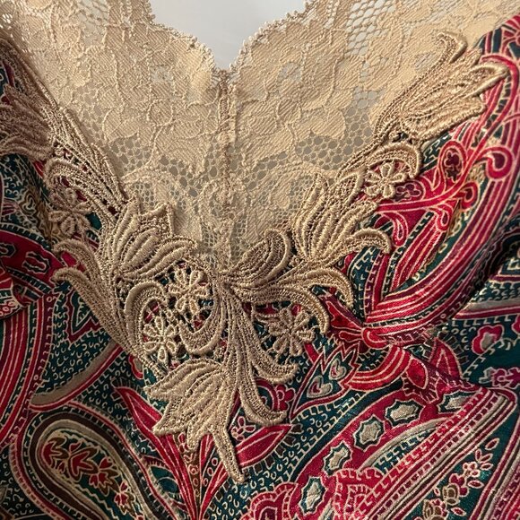 Victoria’s Secret Gold Label Vintage Chemise XS in Paisley with lace trim - Picture 6 of 6